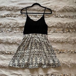 South Moon Under Black&White Tribal Print Dress